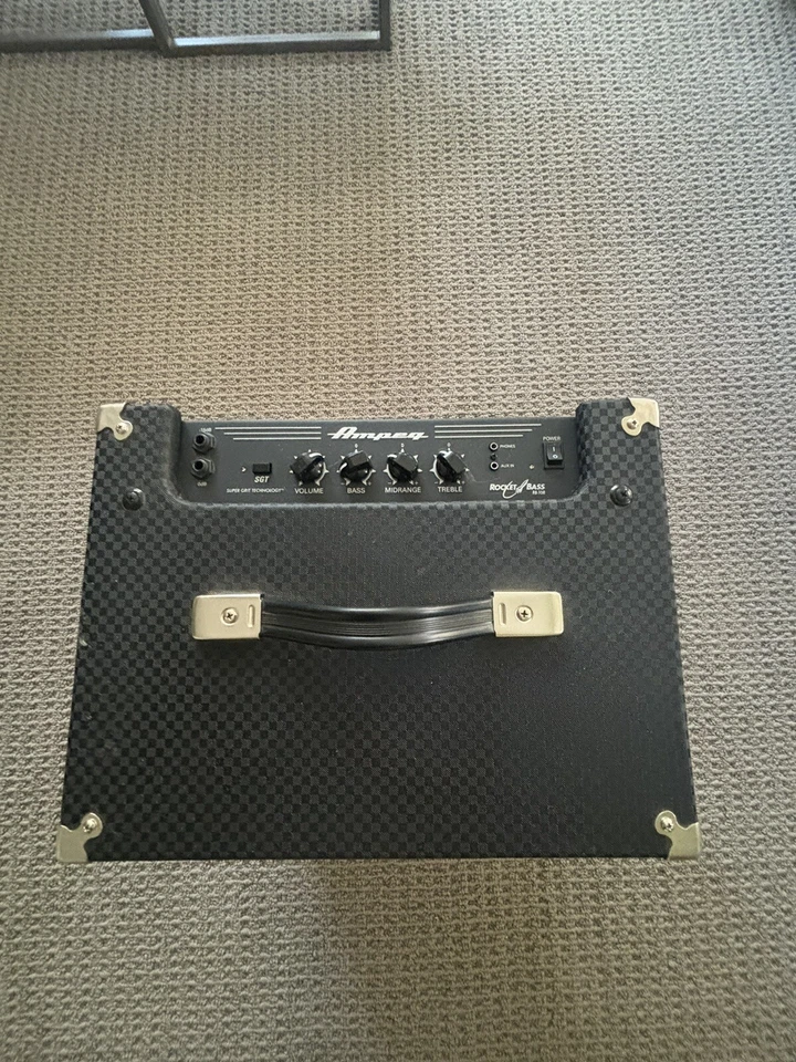 Combo amplificador Ampeg Rocket Bass RB 108 1x8 30W - negro Foto 3 de 4