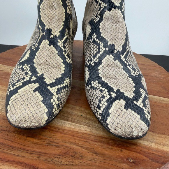 Stuart Weitzman ERNESTINE PHYTHON STRETCHLEATHER … - image 3