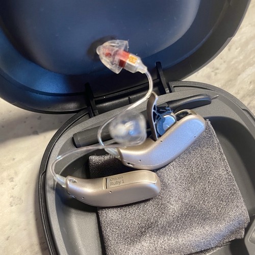Oticon Ruby 1 Hearing Aids (Pair) - Lightly Used, Excellent Condition - Picture 2 of 4