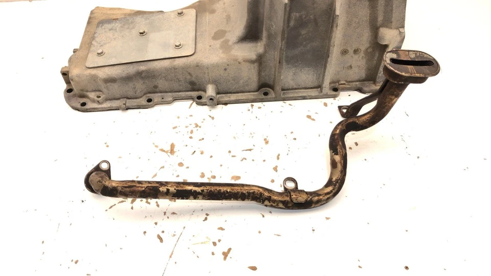 08-13 Silverado 1500 cárter de aceite del motor con pernos de tubo de recogida herrajes de fábrica 5,3 l Foto 3 de 4