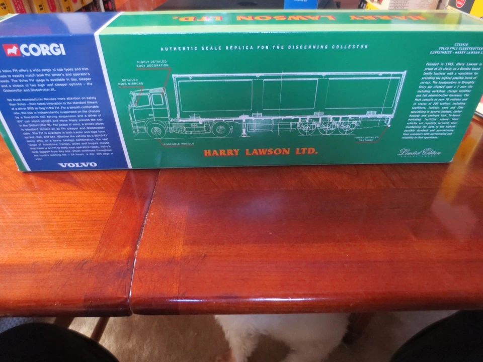 CORGI CC12418 VOLVO FH12 GLOBETROTTER CURTAIN SIDE HARRY LAWSON LTD 1/50 SCALE - Image 4 of 4