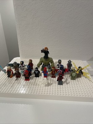 LEGO Marvel Super Heroes Minifigures Hulk Captain America Iron Man Spider-Man
