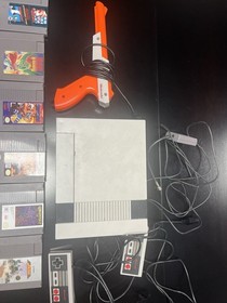Nintendo NES Console Lot with Controllers, Zapper Light Gun & 12 Game Cartridges