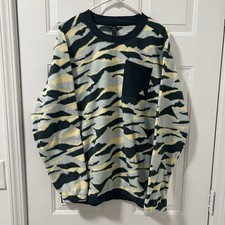 NWT Men  s Adidas Texture Print Fleece Crewneck Sweater Size M - Multicolor