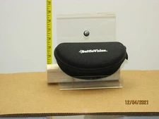 The listing is for:(1)Hard Eye Glass Case  Black Clam Shell with Zipper.