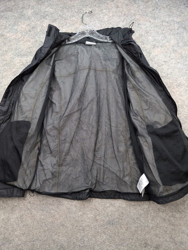 Giacca a vento Columbia antipioggia donna piccola nera Arcadia II con cappuccio zip intera - Foto 3 di 11