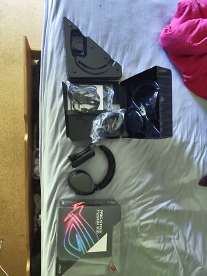 ASUS ROG Strix Fusion 300 Gaming-Headset mit 7.1-Kanal-Surround-Sound - Schwar