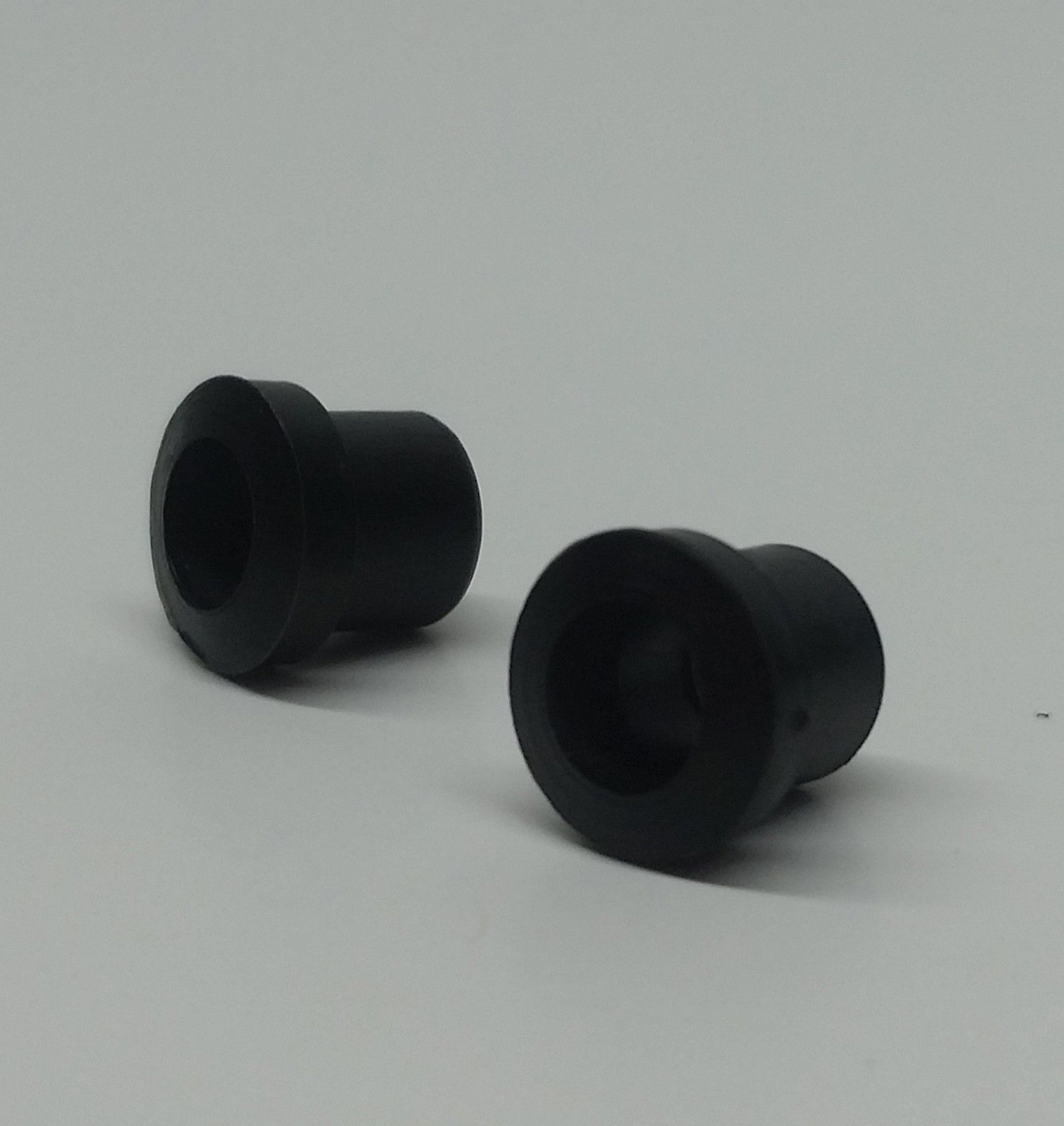 BMW GROMMET FOR HOOD / TRUNK EMBLEM E36 E39 E46 E90 E91 SET OF 2 51141807495 eBay