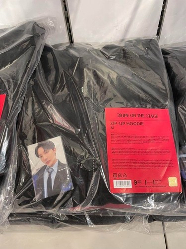 M Size BTS J-HOPE HOPE ON THE STAGE Official MD ZIP-UP HOODIE Black from JAPAN - Picture 2 of 3
