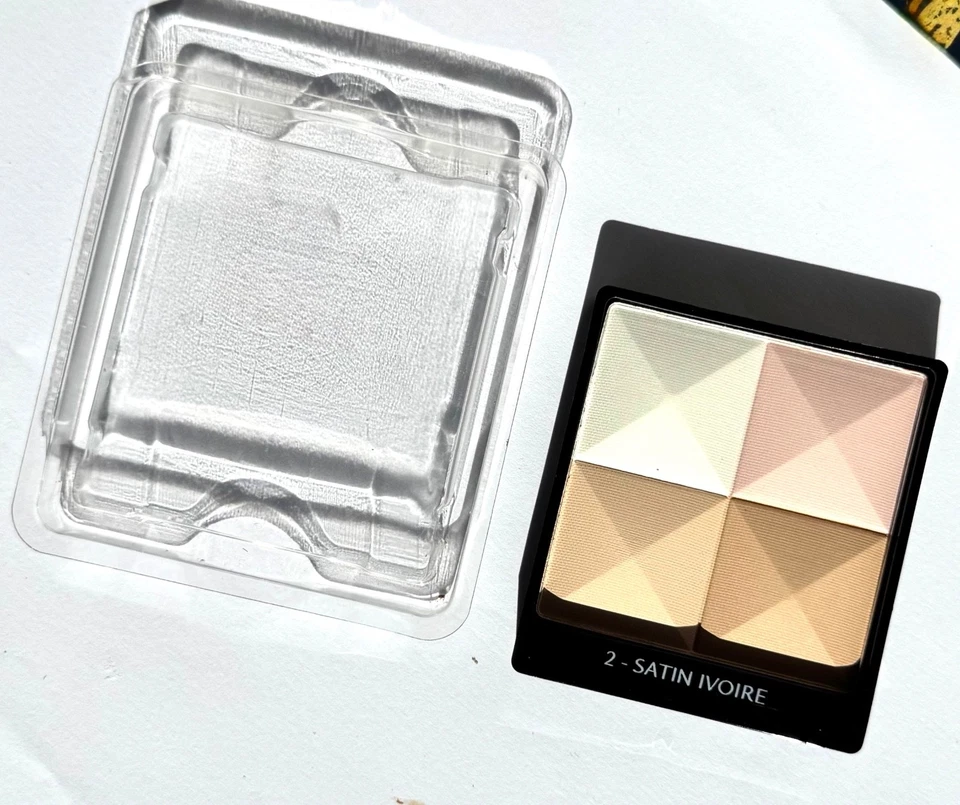 Givenchy prisme silky face powder 2 satin ivoire 11g - Bild 2 von 3