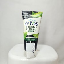 St. Ives Blackhead Clearing Scrub Green Tea 6 oz Salicylic Acid Acne Control NEW