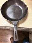 Wagner Ware Cast Iron Chef Skillet 9-inch with Thumb Handle Vintage Unmarked