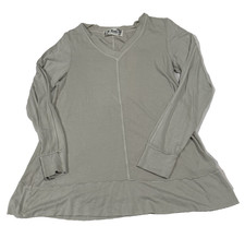M. Rena Made in USA Women's Size Small Beige Green V-Neck Long Sleeve Tunic Top