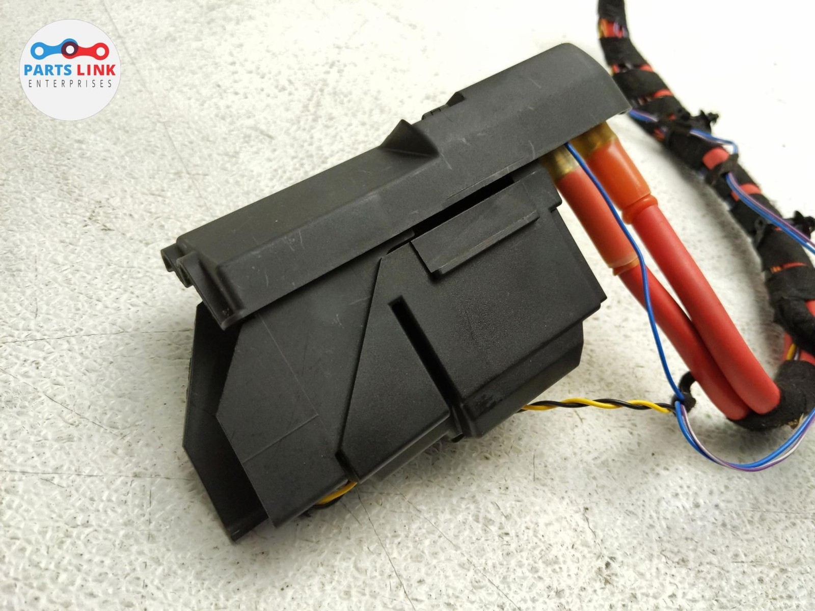 Bentley Bentayga 2016-2020 LEFT Battery terminal