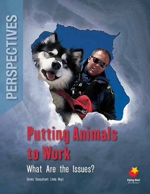 Putting Animals to Work: What Are the Issues? by Hoyt (English) Paperback Book