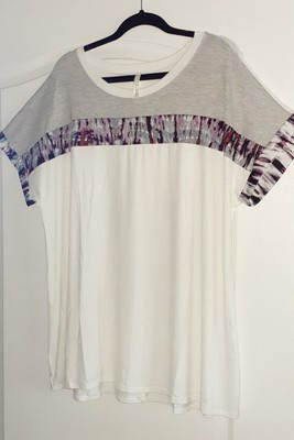 CELESTE 2XL - 3X White Top Gray Pink Accent Panel Short Sleeve Stretchy