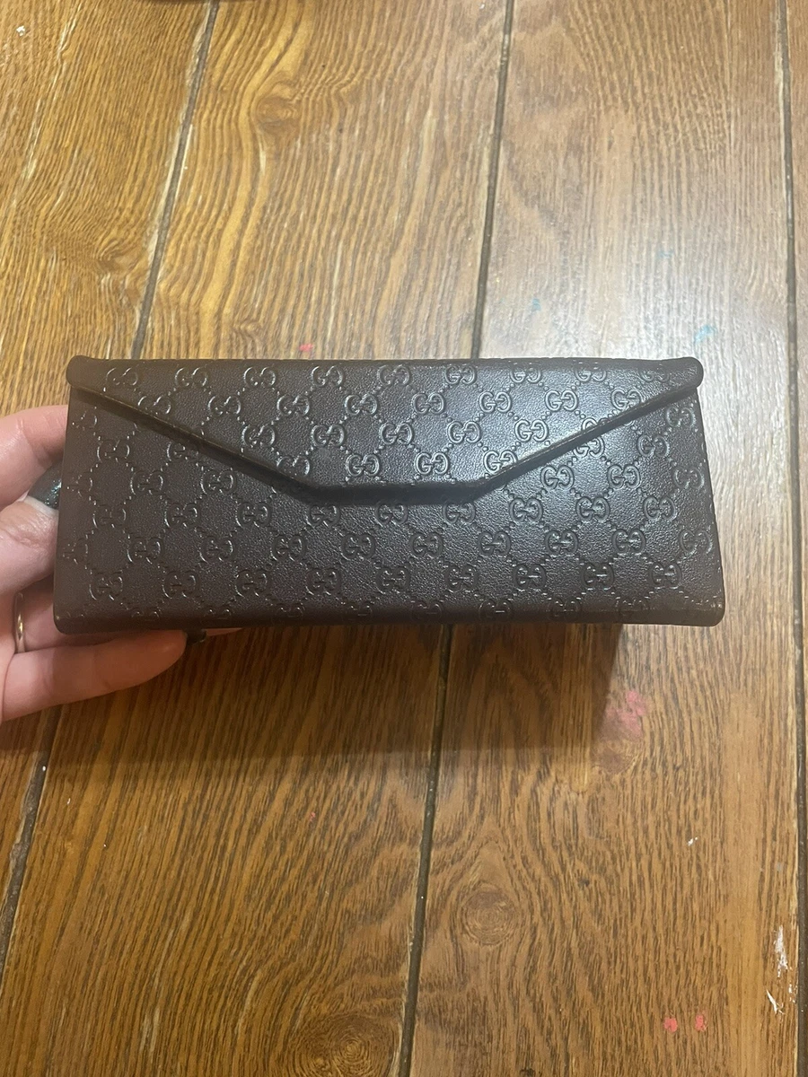 brown gucci glasses case