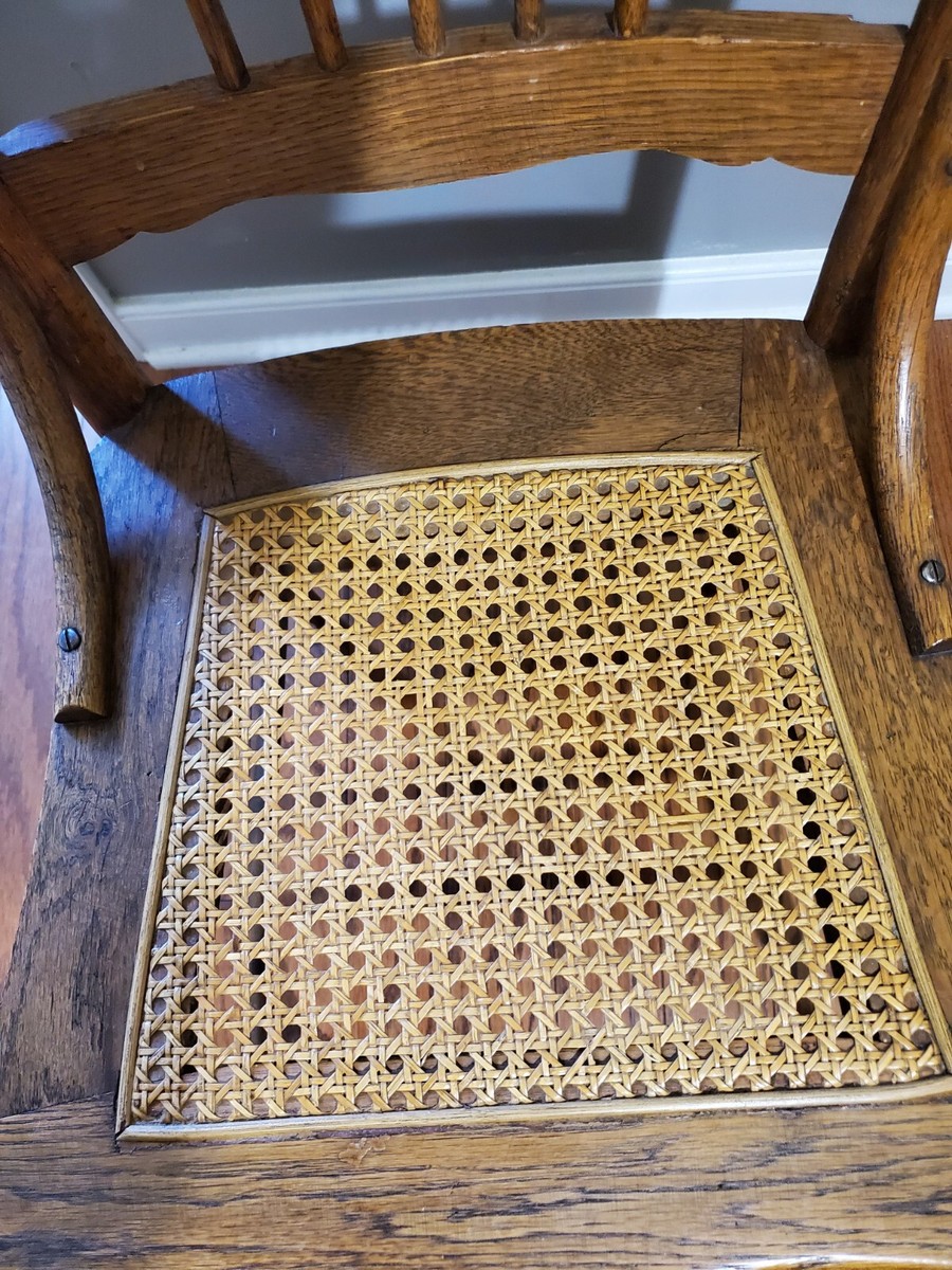 Beautiful Antique VTG Pressed Back Oak Chair Cane Seat in Excellent  Condition
