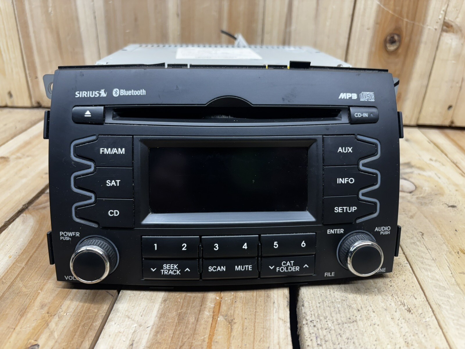 2011 12 13 KIA SORENTO CD PLAYER RADIO RECEIVER AM FM OEM USED SIRIUS BLUETOOTH