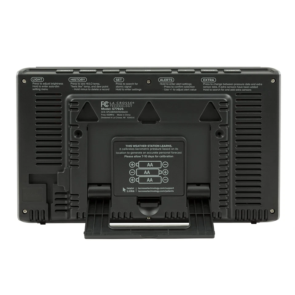 	La Crosse Technology S77925-INT Wireless Color Weather Station	 - Image 3 of 4