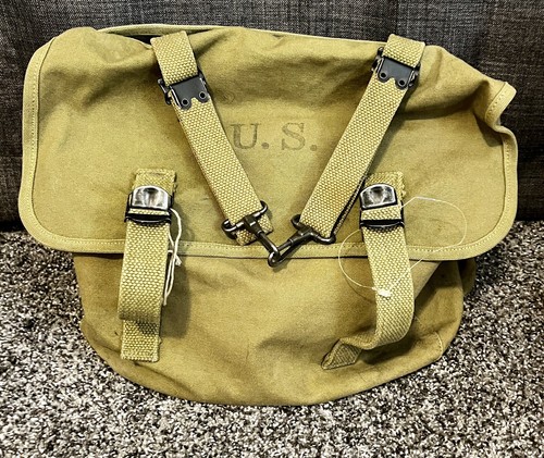 Vintage WWII Green Canvas Captain Army Bag Backpack w/ Water Canteen 1940s - Picture 2 of 10