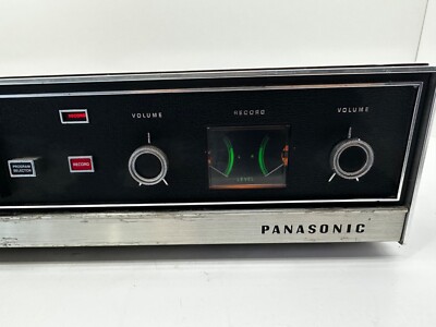 Ancien Enregistreur Stéréo Audio Rétro Cassette Noir Et Blanc | Vecteur