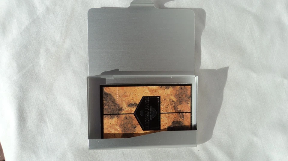 Estuche para tarjetas Tony Perotti 20305 de metal de cuero coñac Foto 3 de 3