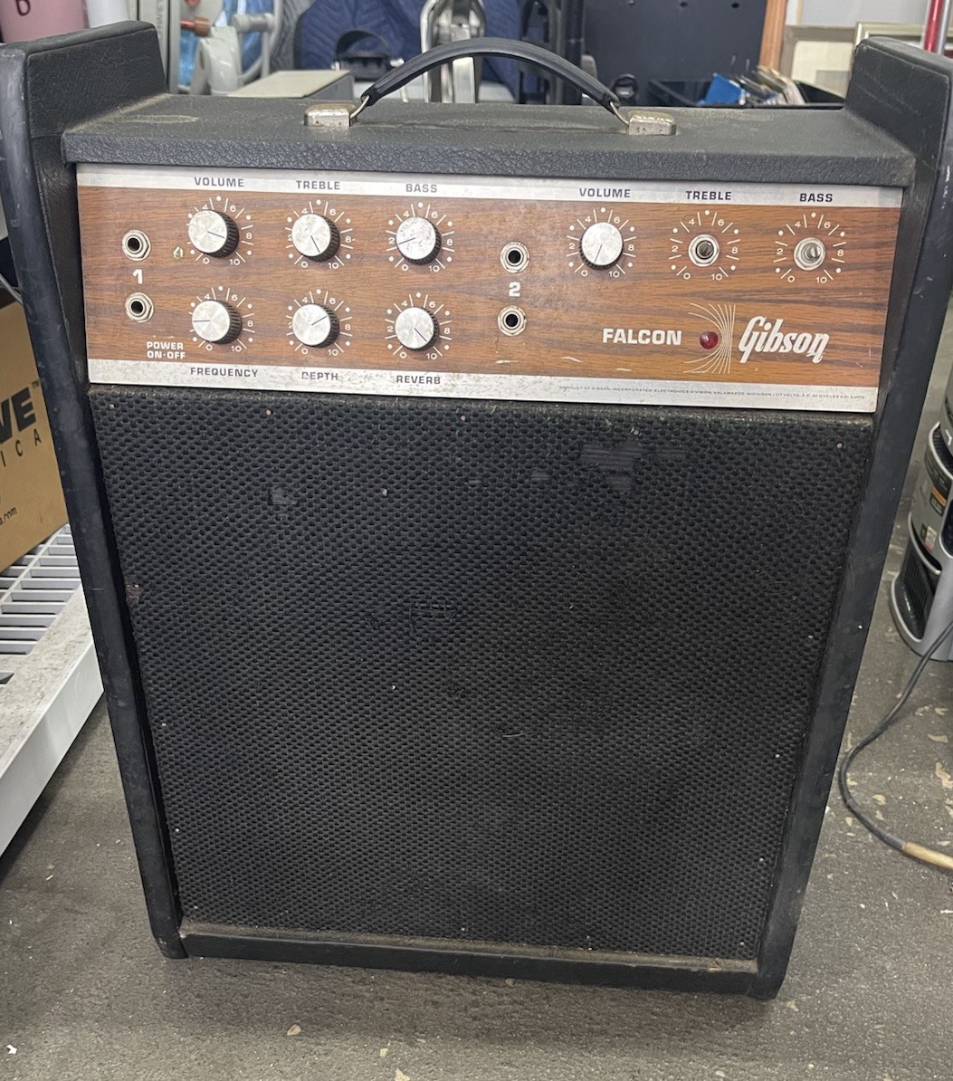Vintage Gibson Falcon Guitar Amplifier Combo Amp Reverb Tremolo
