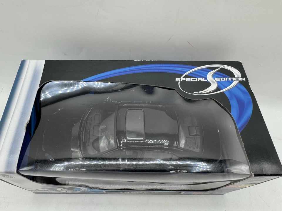 Maisto 2006 年福特 Fusion Sports Sedan 1: 24 比例 Balck 密封 — 第 2/4 张图片