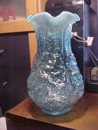 Vintage 12 1/2" Fenton Blue Opalecent Iridescent  Art Glass Poppy Show Vase