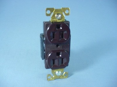 Cooper Electric Brown Construction Grade Outlet Receptacle NEMA 5-15R 15A 5262B