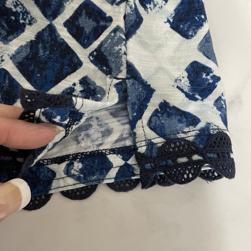 Chico’s Short Sleeve Slub Knit Shift Dress Size 2 US L Blue White Print Pockets - Picture 7 of 10