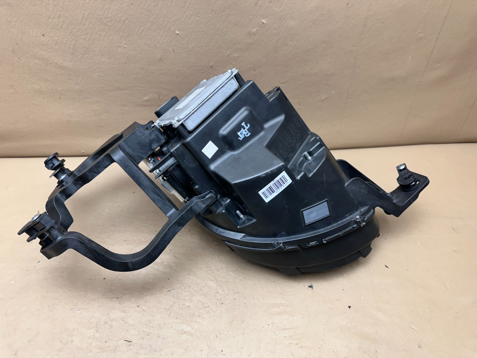 2017-2020 Bentley Bentayga Headlight LED Left Driver LH Side OEM 36A.941.005.H