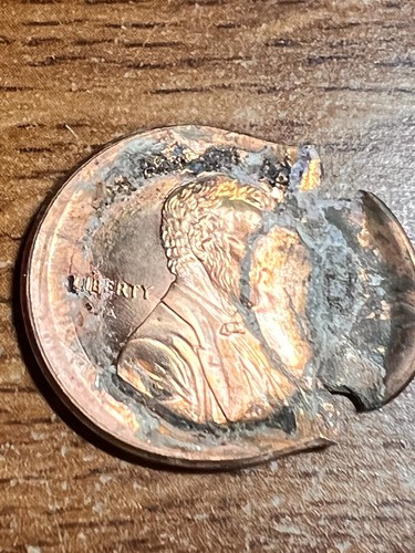 2001 CENT MUSHROOMED CENT WITH UNUSAL BACK COMPLETELY STRUCK BU YEAR 01 SHOWN - Picture 3 of 5
