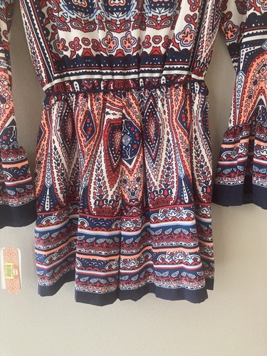 New GB Gianni Bini Romper Women’s Medium Floral Bell Sleeve Boho Festival - Picture 9 of 14