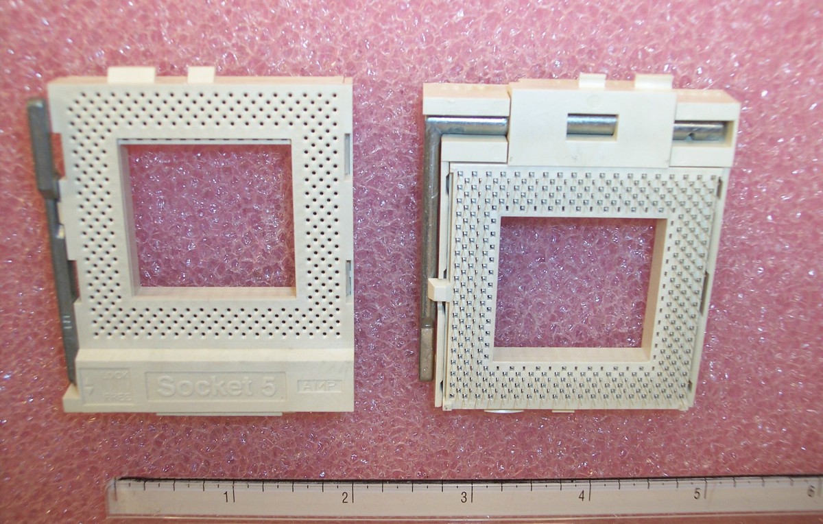 ＊しず＊　0628 QTY (2) 320 POSITION PGA ZIF SOCKETS FOR INTEL P5 PENTIUM SOCKET 5