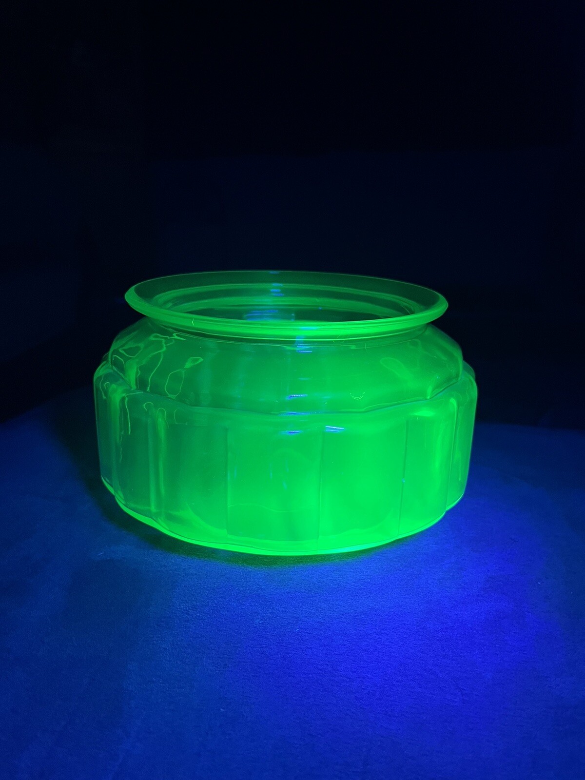 Uranium Vaseline Glass Fish Bowl Large Vaseline Depression Glass Green