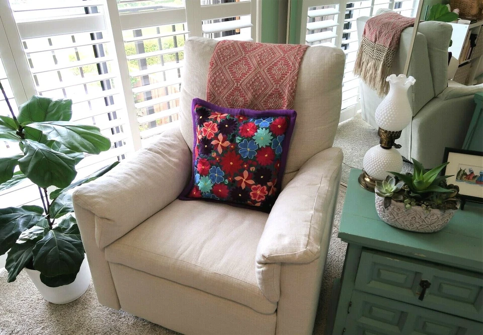 Funda de almohada bordada - Textiles mexicanos - Púrpura - Decoración del hogar Foto 4 de 4