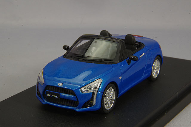 1/43 Mark 43 Daihatsu Copen Bata Azul Claro Cristal Metálico PM4355BL 1/43 Mark 43 Daihatsu Copen Bata Azul Claro Cristal Metálico PM4355BL