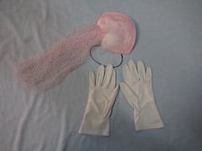 YY7. RETRO FASCINATOR WITH VEIL SMALL GLOVES