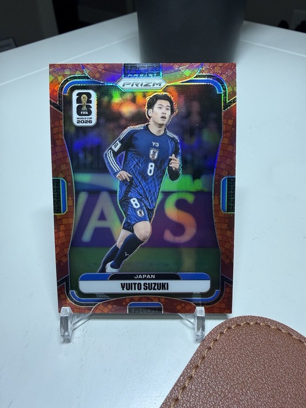 Yuito Suzuki 2026 Panini Prizm FIFA World Cup Maple Leaf #52/86 JAPAN