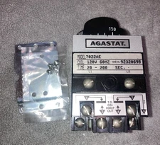 NEW AGASTAT 7022AE 20-200 SEC 120V COIL TIME DELAY RELAY W/ MOUNTING BASE