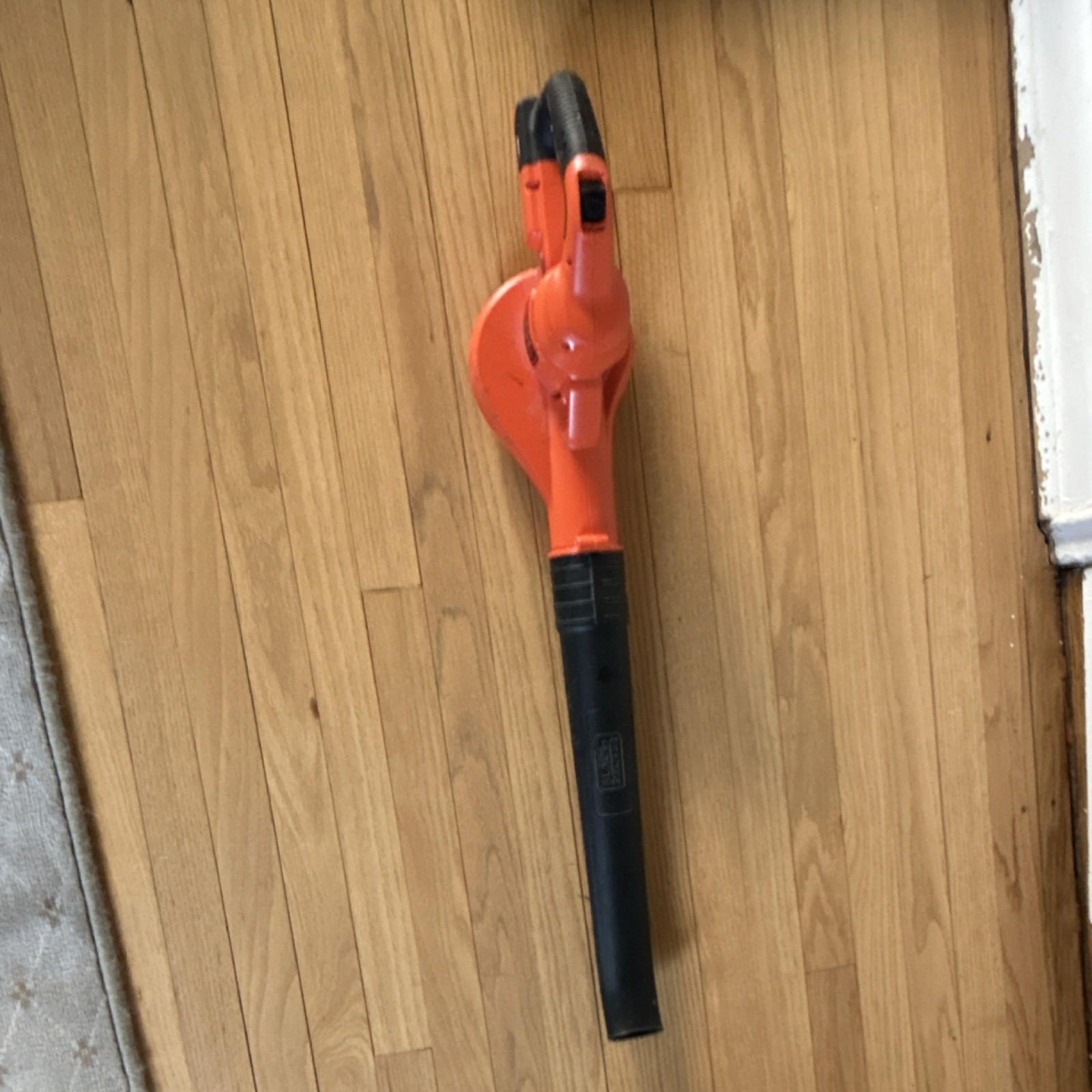 BLACK+DECKER 40V Handheld Leaf Blower, Battery & Charger Inc