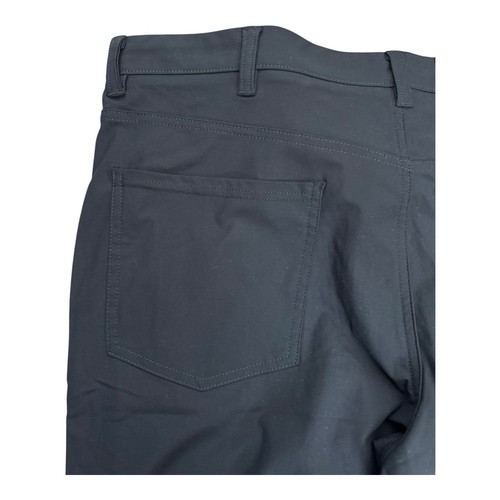 Kirkland Signature Men’s Commuter Pants 32x32 4-Way Stretch Black UPF 50+ - Picture 8 of 11