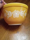 Pyrex Butterfly Gold 441 Bowl