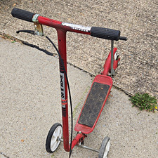 Honda Kick 'N Go Senior Kick Scooter Chain Drive Red White Black still operates 