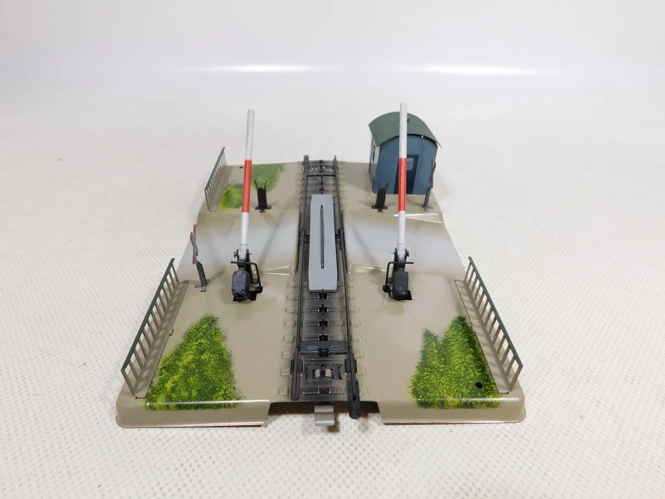 Märklin H0 AC 7390 Sheet Metal Railroad Crossing M Track Mechanical Very Good # - Image 4 of 4