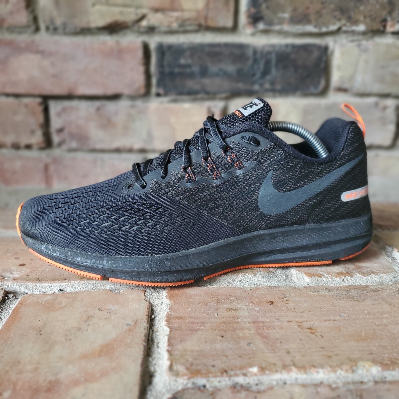 Nike Mens Shield Zoom Winflo 4 Men's 10 