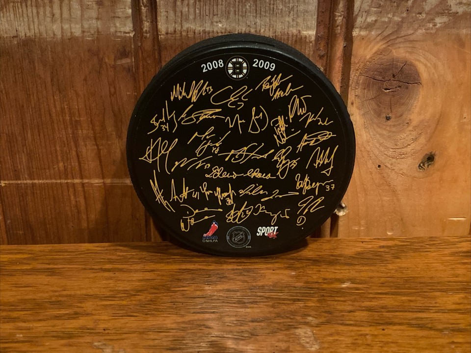 Sign Puck Vtg Boston Bruins NHL Official Hockey Puck Signed by 2008-2009 Players ...
