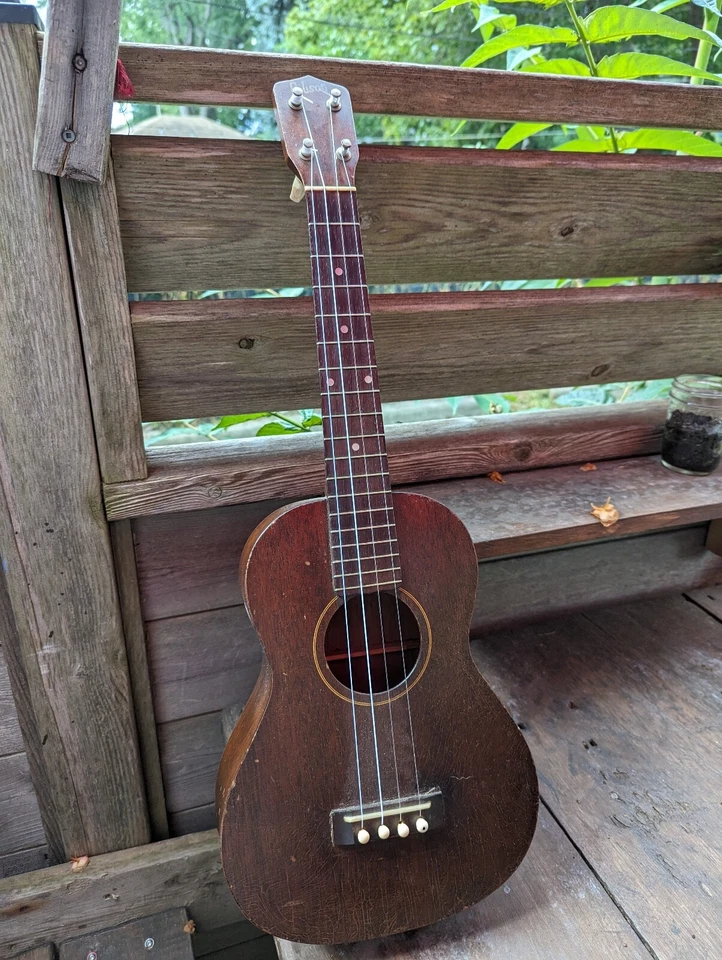 Ukulele tenor Gibson vintage - Imagem 3 de 4